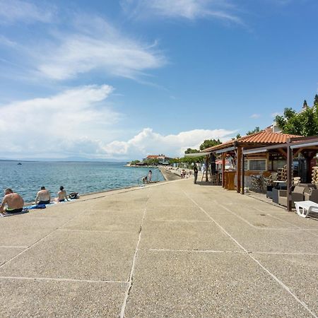 Apartments With A Parking Space Selce, Crikvenica - 5531 Exterior foto