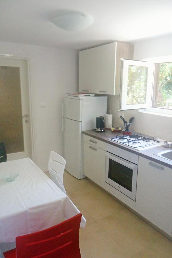 Apartments With A Parking Space Selce, Crikvenica - 5531 Exterior foto