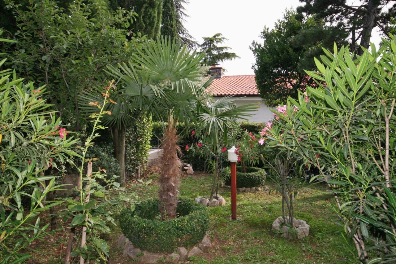 Apartments With A Parking Space Selce, Crikvenica - 5531 Exterior foto
