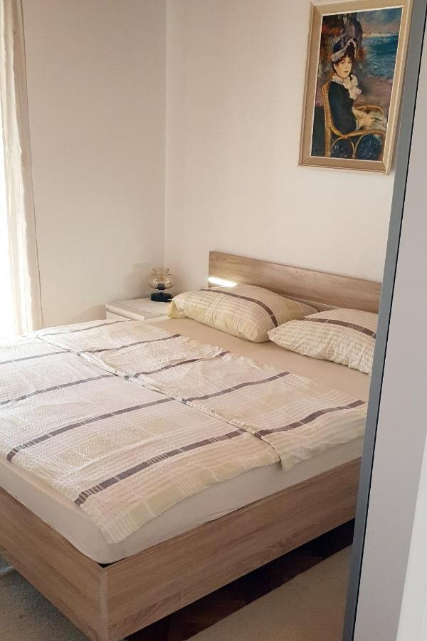 Apartments With A Parking Space Selce, Crikvenica - 5531 Exterior foto