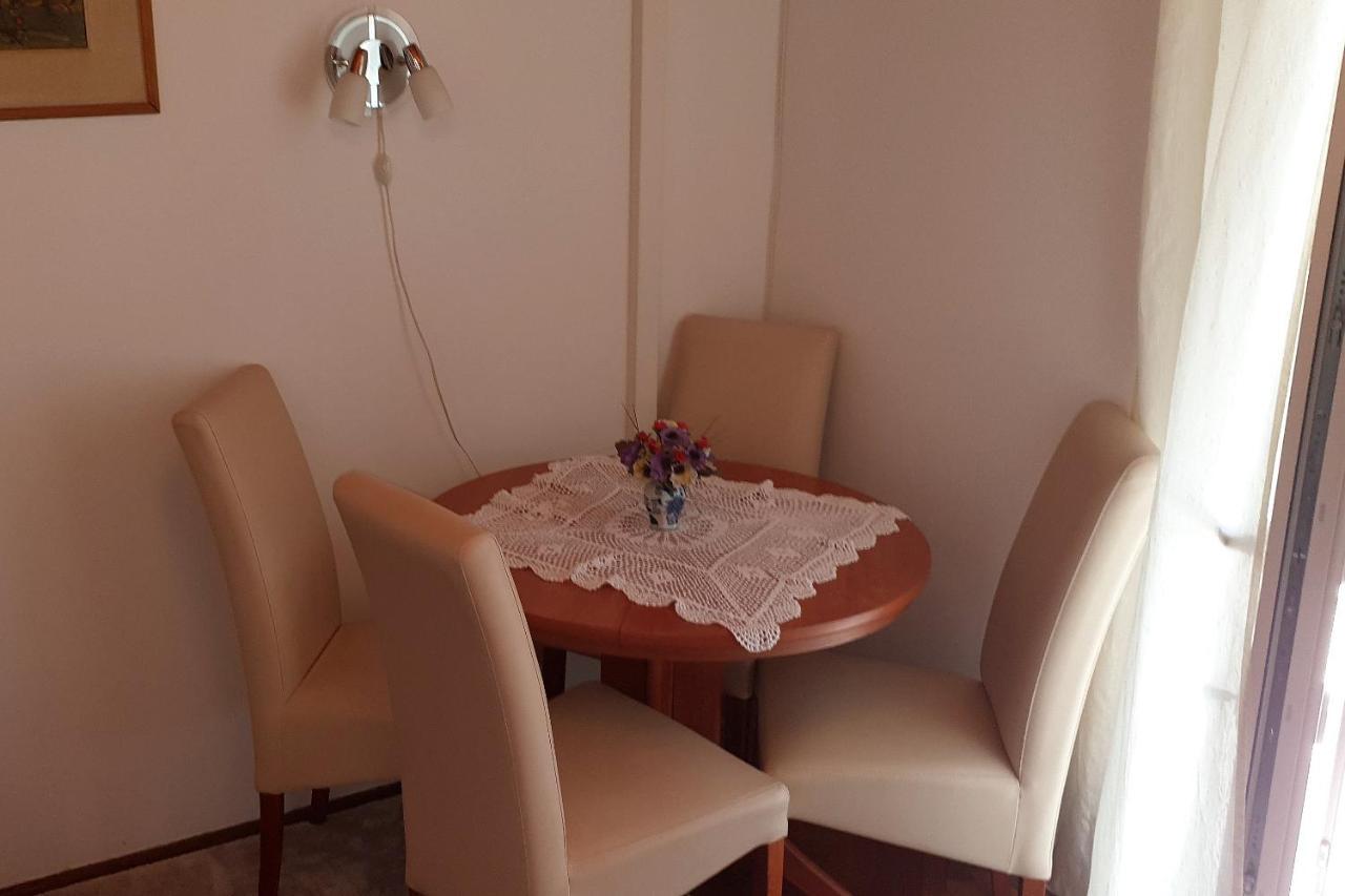 Apartments With A Parking Space Selce, Crikvenica - 5531 Exterior foto